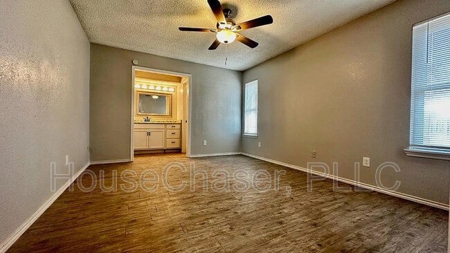 Building Photo - 611 Ironton Ave