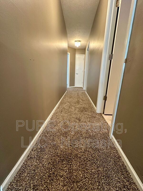 Building Photo - 5039 S 163rd Ave