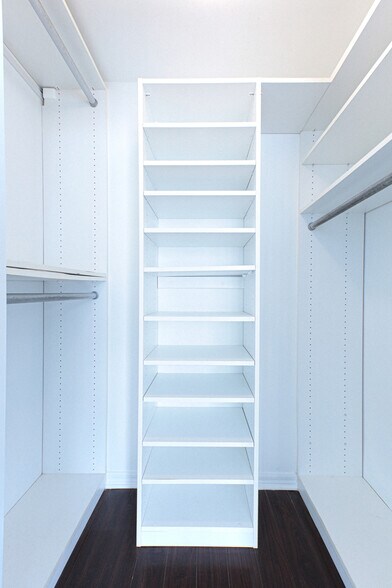 Building Photo - 500 Brickell Ave