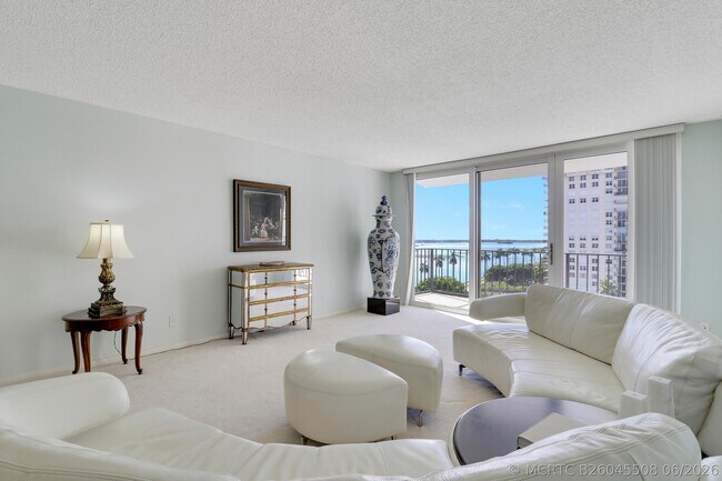 Building Photo - 1701 S Flagler Dr