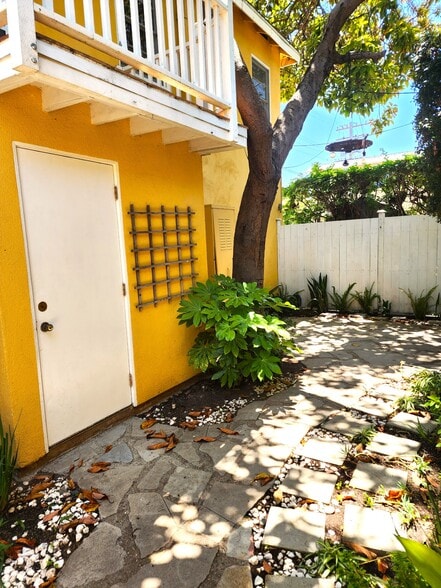 Building Photo - 3116 Colorado Ave