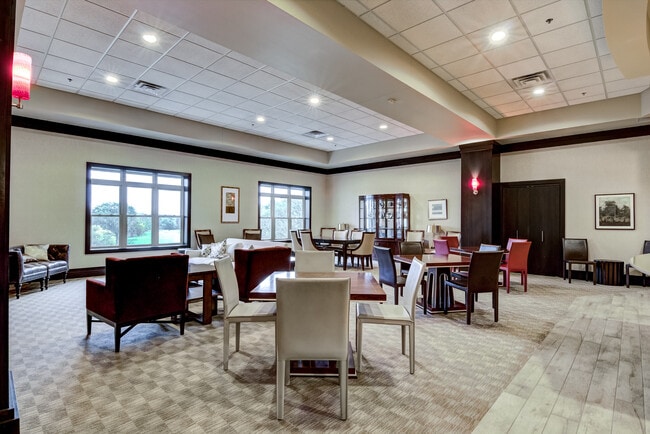 Building Photo - 401 Pinnacle Way