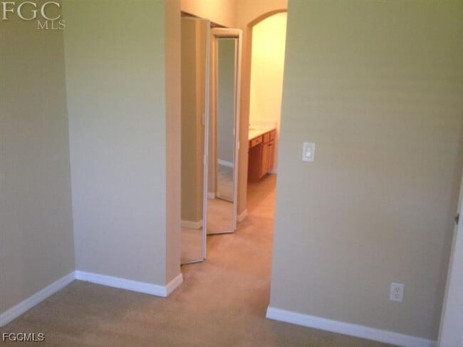 Building Photo - 10038 Chiana Cir