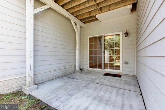 Building Photo - 7741 Crystal Brook Way