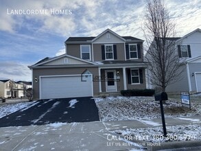 Building Photo - 8737 Cicada St