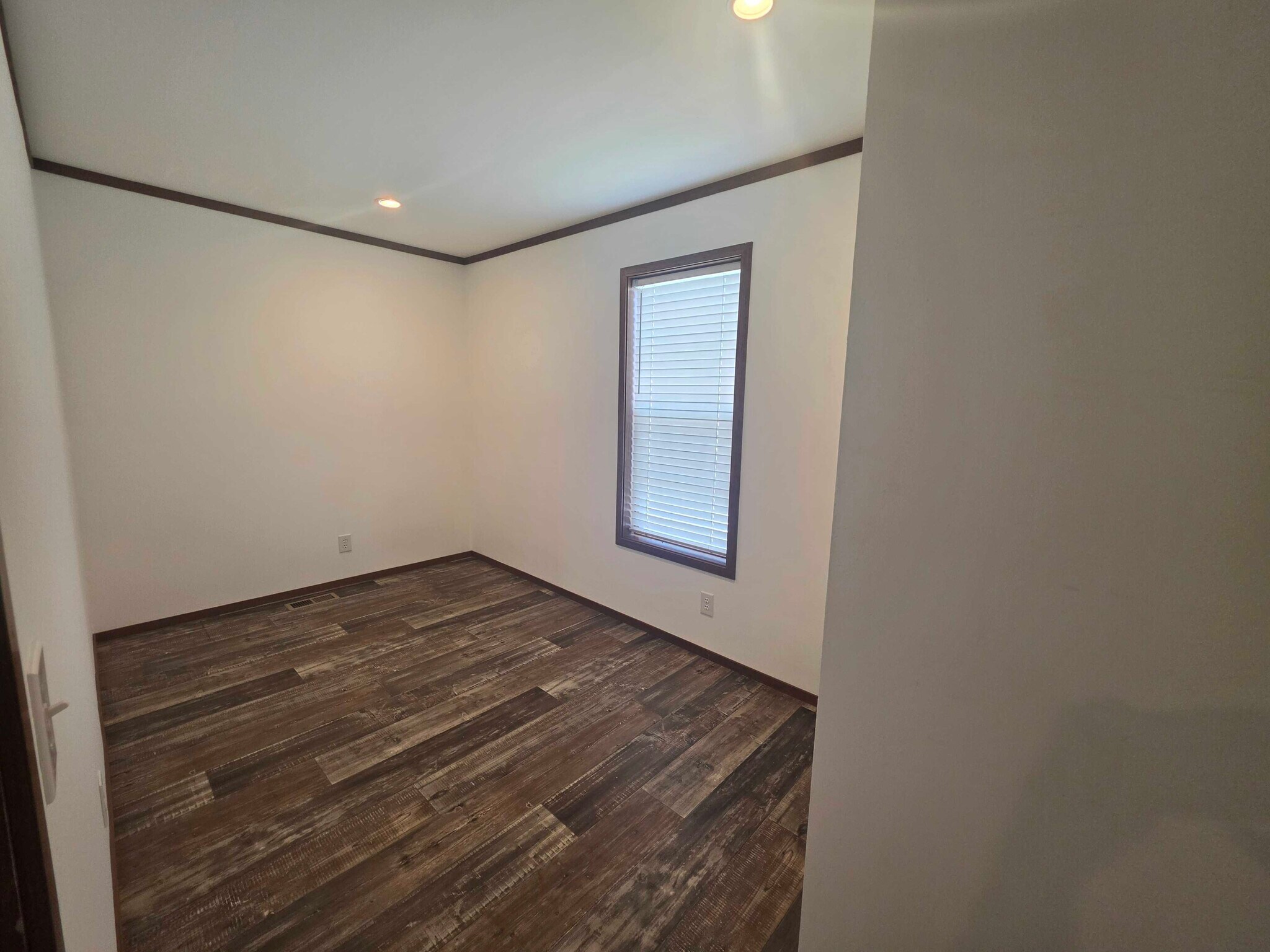 Building Photo - 73 Meggan Dr