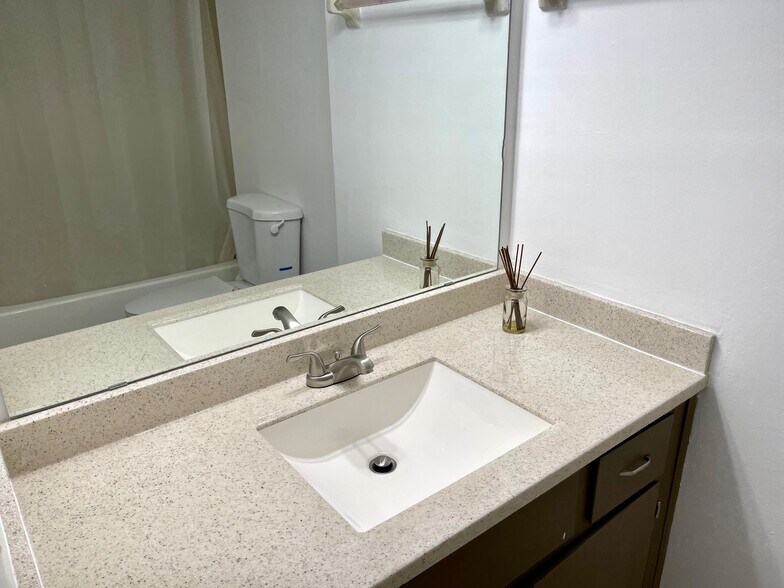 Building Photo - 12048 Tift Cir