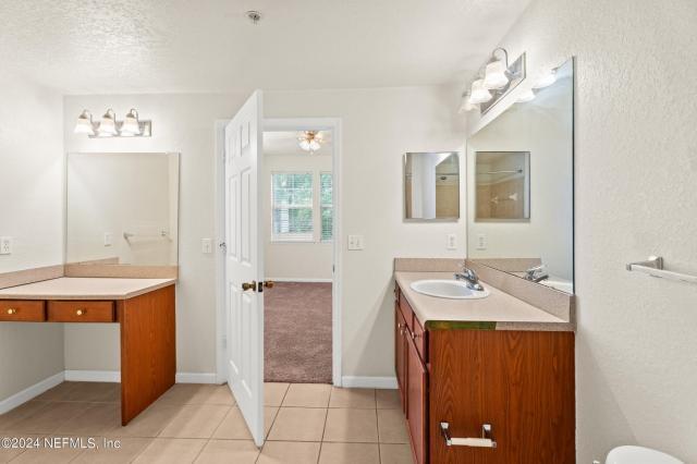 Building Photo - 2 bedroom in Jacksonville FL 32216