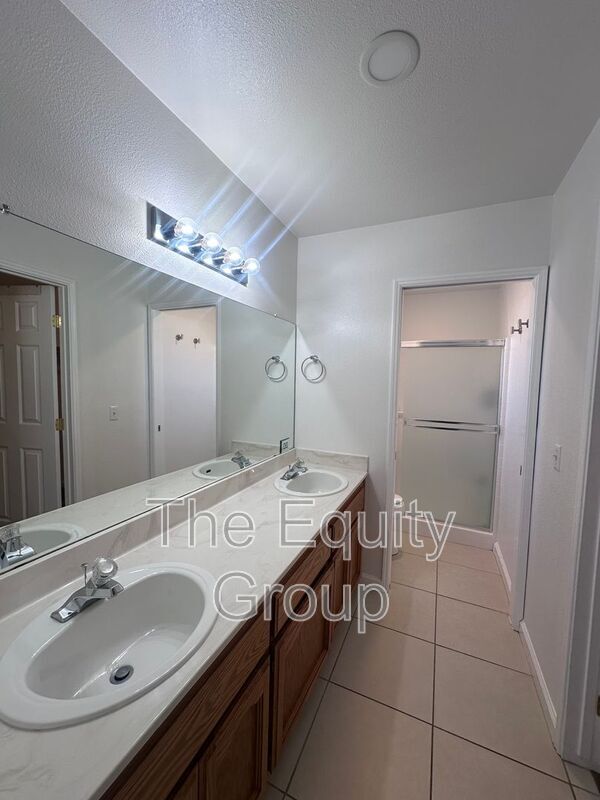 Building Photo - 3908 S Dans St