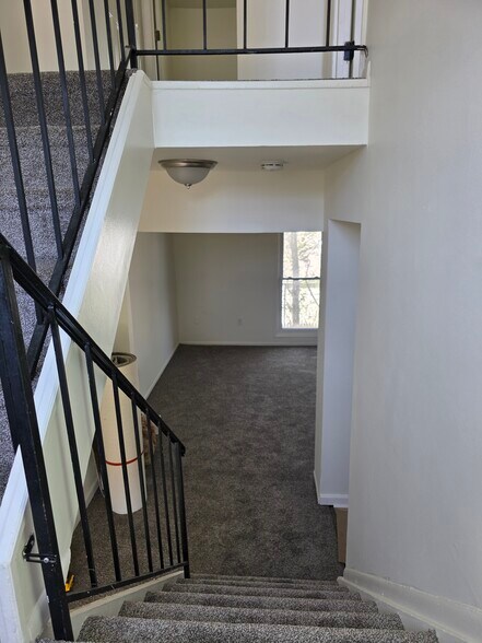 Building Photo - 1718 Judy Way