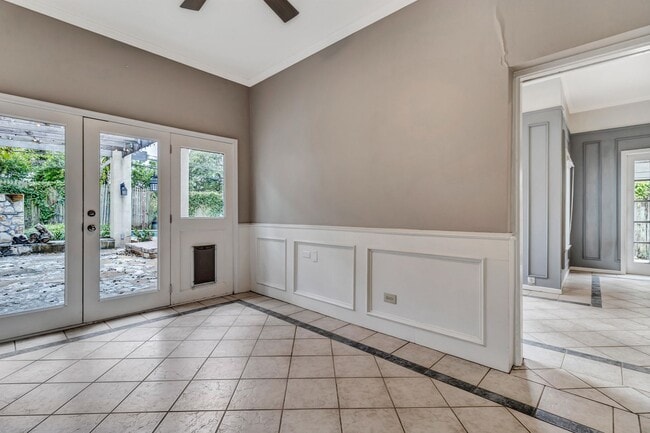 Building Photo - 3-BEDROOM IN ALAMO HEIGHTS W/ POOL