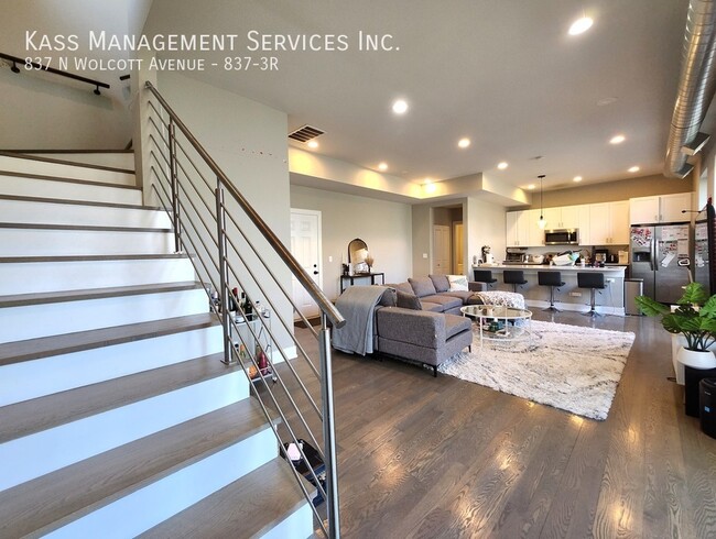 Building Photo - 837 N Wolcott Ave