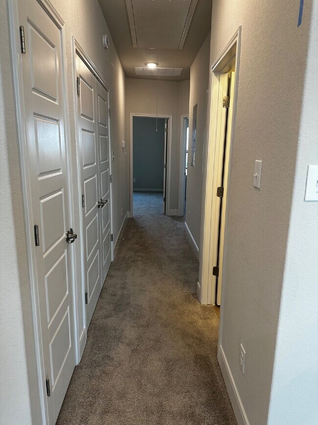 Building Photo - 7146 Magnolia Pass