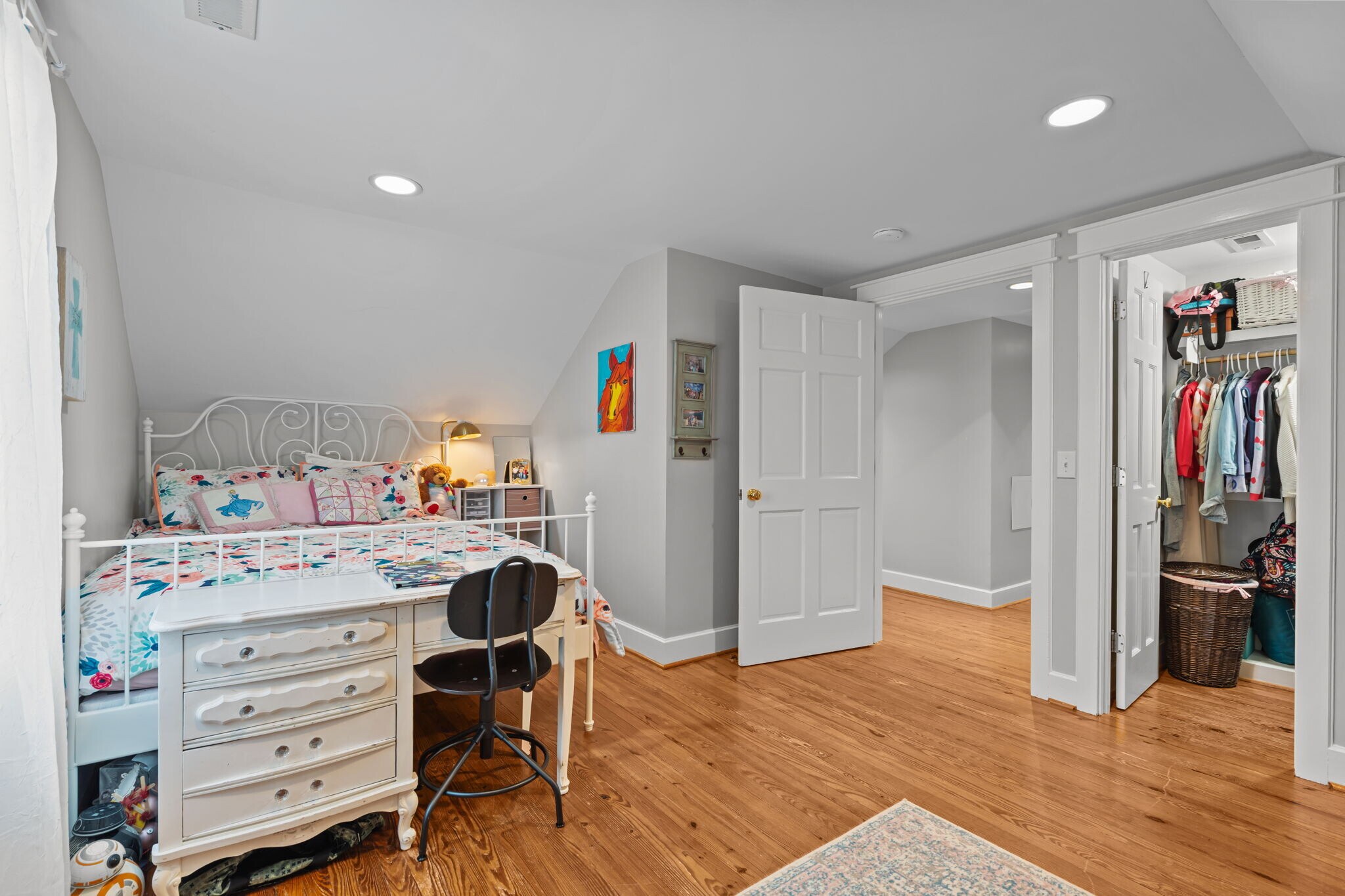 Building Photo - 2050 Midland Rd