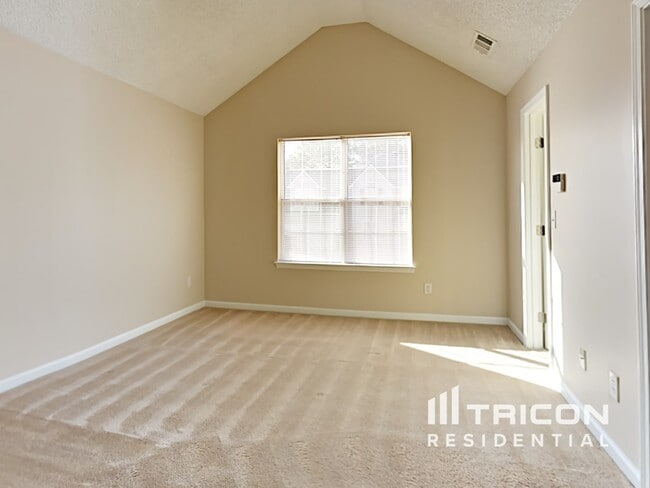 Building Photo - 4400 Millenium View Ct SW