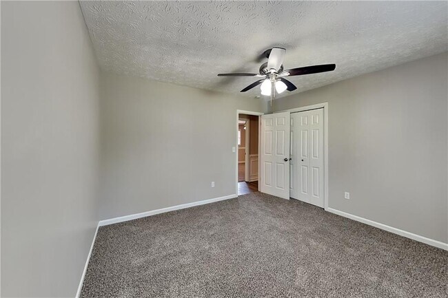 Building Photo - 2935 Leasa Ct