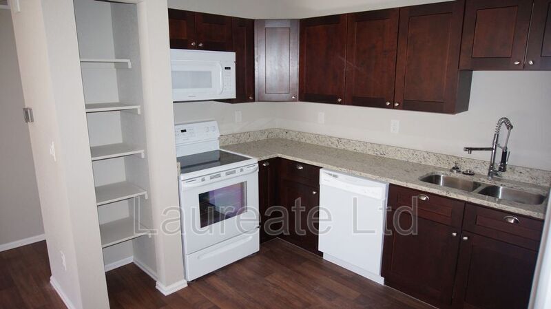 Building Photo - 2995 W Yale Ave