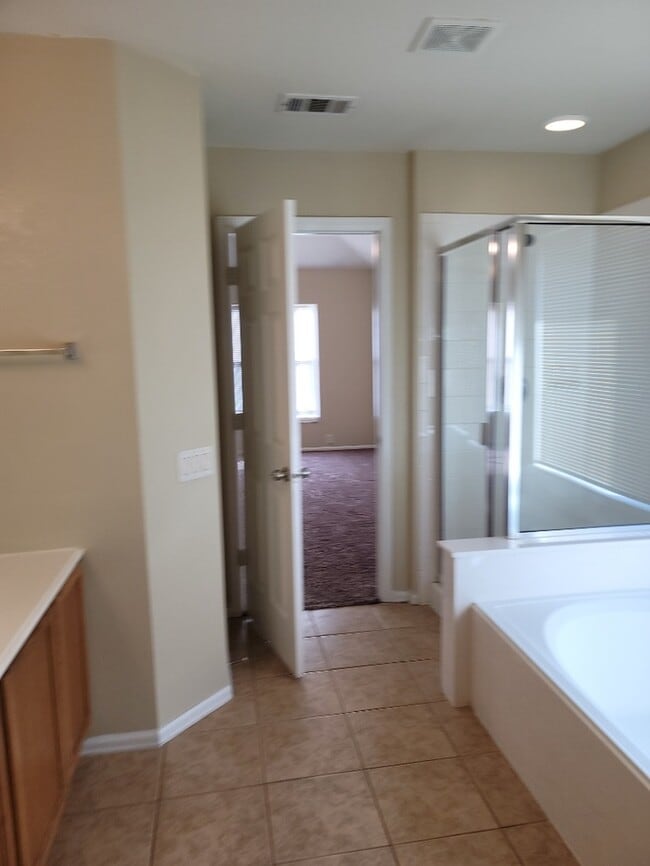 Building Photo - MANSFIELD ISD- ARLINGTON 3/2/2 IN LA FRONTERA