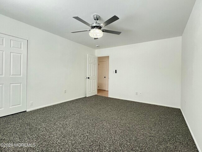 Building Photo - 29 Sawmill Rd