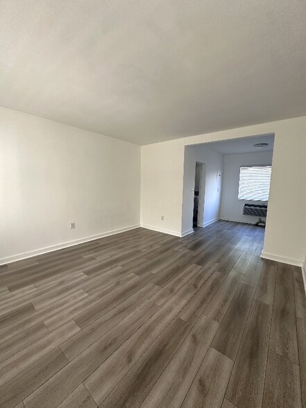 Building Photo - 631 NE 72nd Terrace