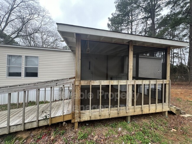 Building Photo - 120 Buffalo Acres Ln