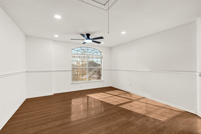 Building Photo - 15911 Breanna Ln