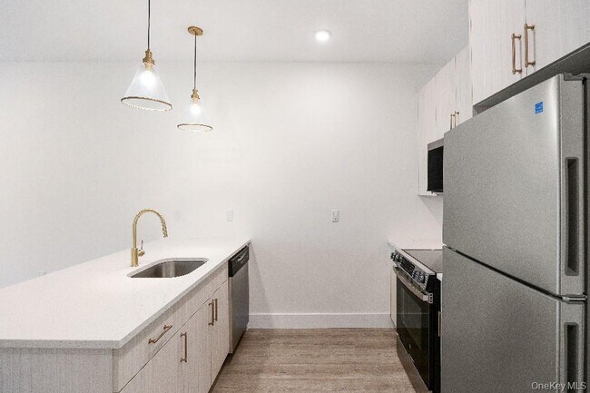 Building Photo - 306 Bluestone Ct