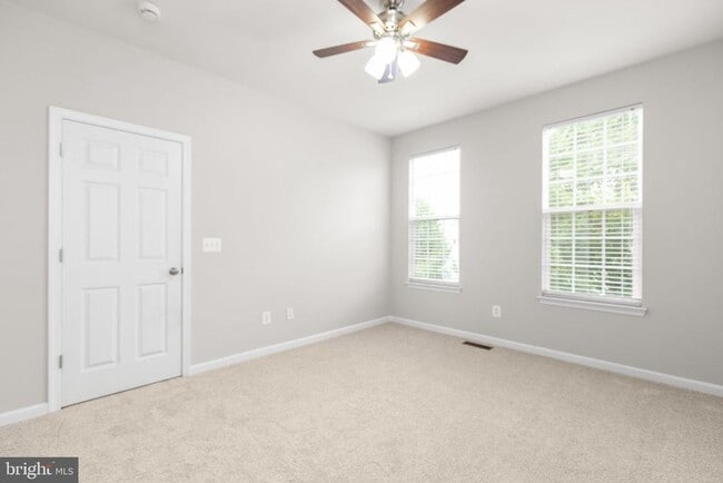 Building Photo - 407 Apricot St