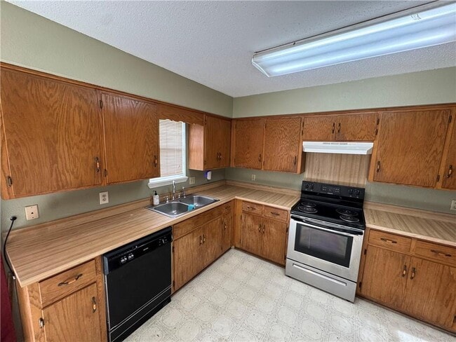 Building Photo - 4133 Nightingale Ln