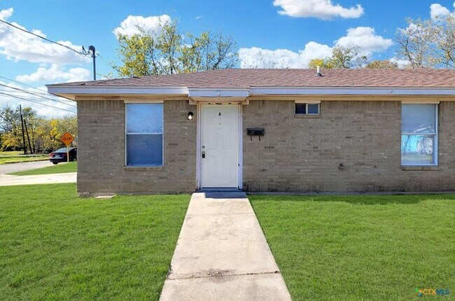 Building Photo - 1007 York Ave