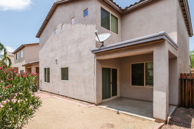 Building Photo - 49 W Camino Rancho Palomas