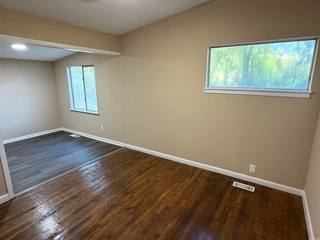 Building Photo - 34 Belmont Dr