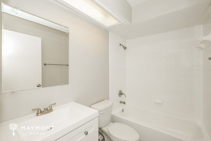 Building Photo - 2709 W Palmetto St