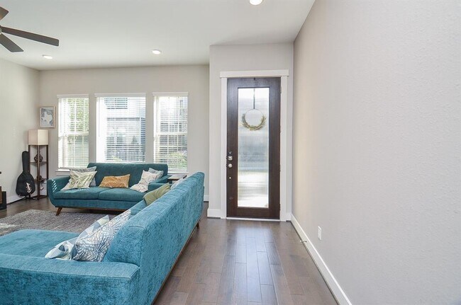 Building Photo - 12538 Holly Blue Ln