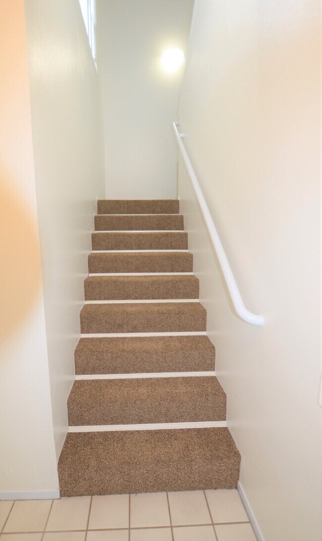 Building Photo - 6 Mos Lease - Ewa Beach 2br/2ba Townhome w/Garage at The Arbors