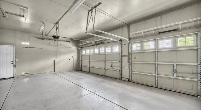 Building Photo - 11555 Lone Desert Dr