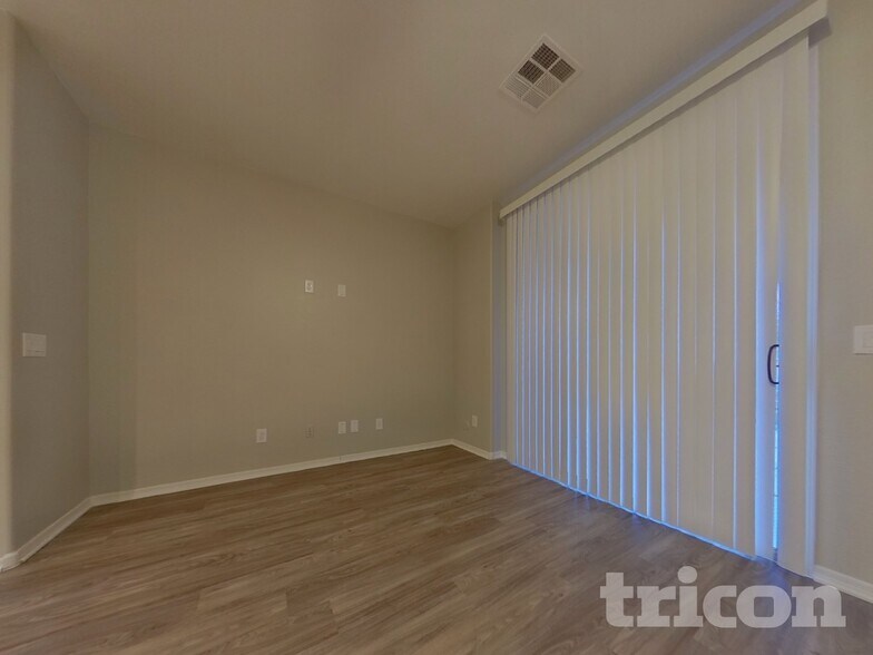 Building Photo - 4036 W Pedro Ln