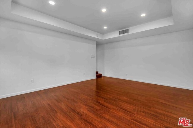 Building Photo - 1655 Selby Ave