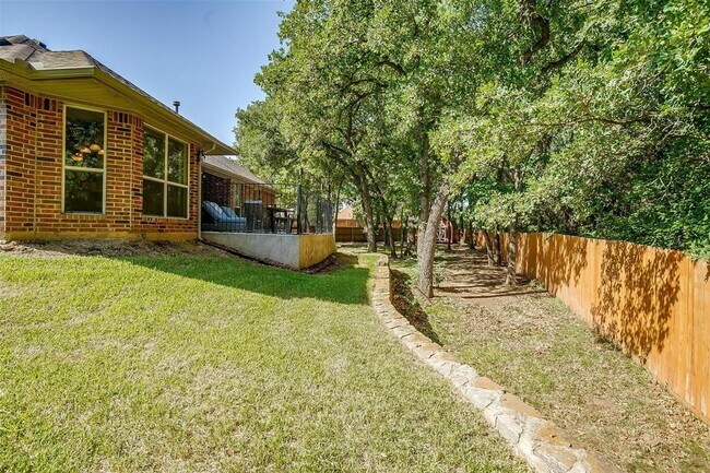 Building Photo - 750 Shady Tree Ct