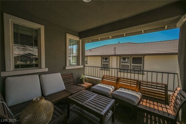 Building Photo - 5484 Sentinel Point Ct