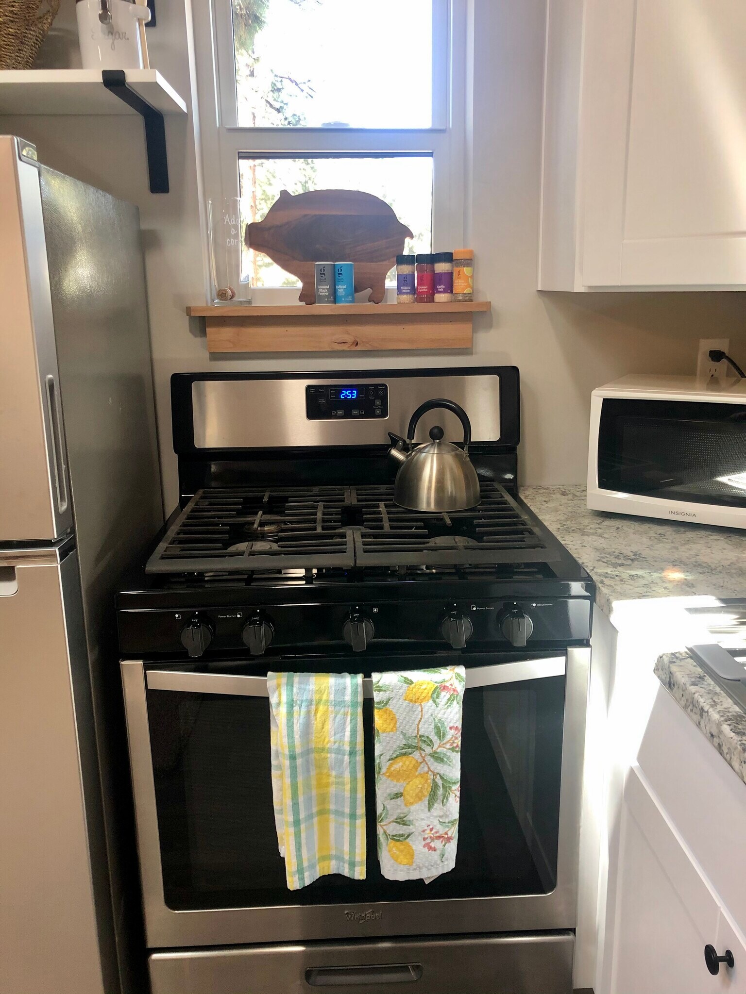 Building Photo - 1635 W University Heights Dr N