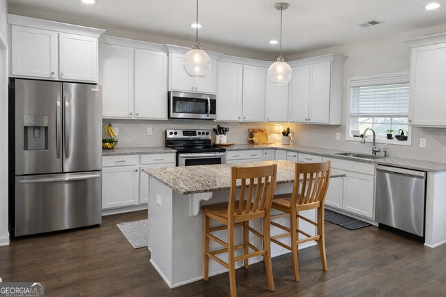 Building Photo - 125 W River Cane Run