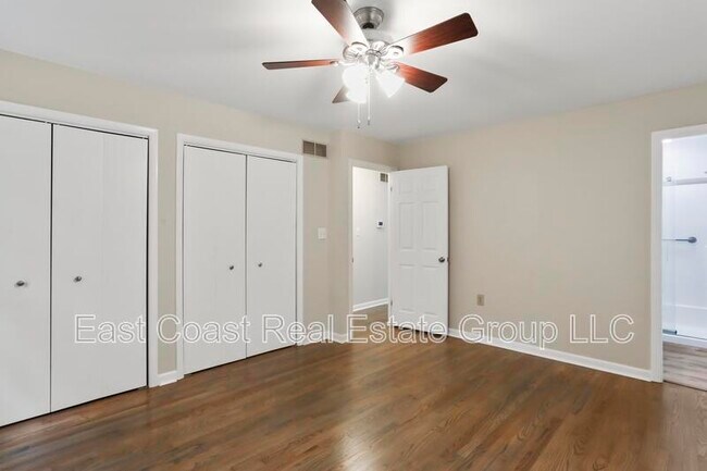 Building Photo - 3395 Canary Ct