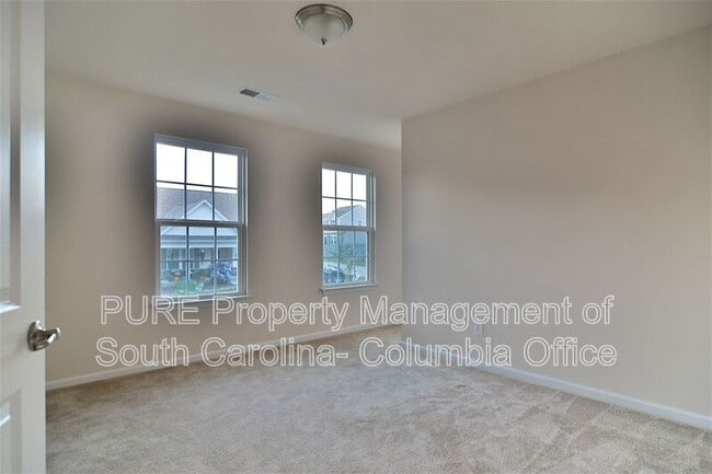 Building Photo - 151 Luna Trail