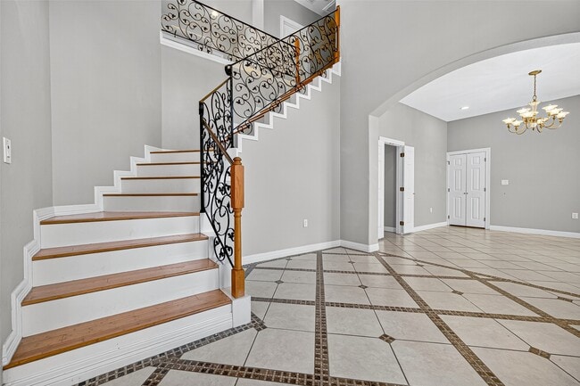 Building Photo - 13819 Lakeview Meadow Dr