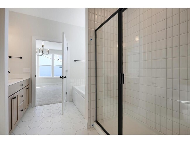 Building Photo - 3801 Kokanee Ave N