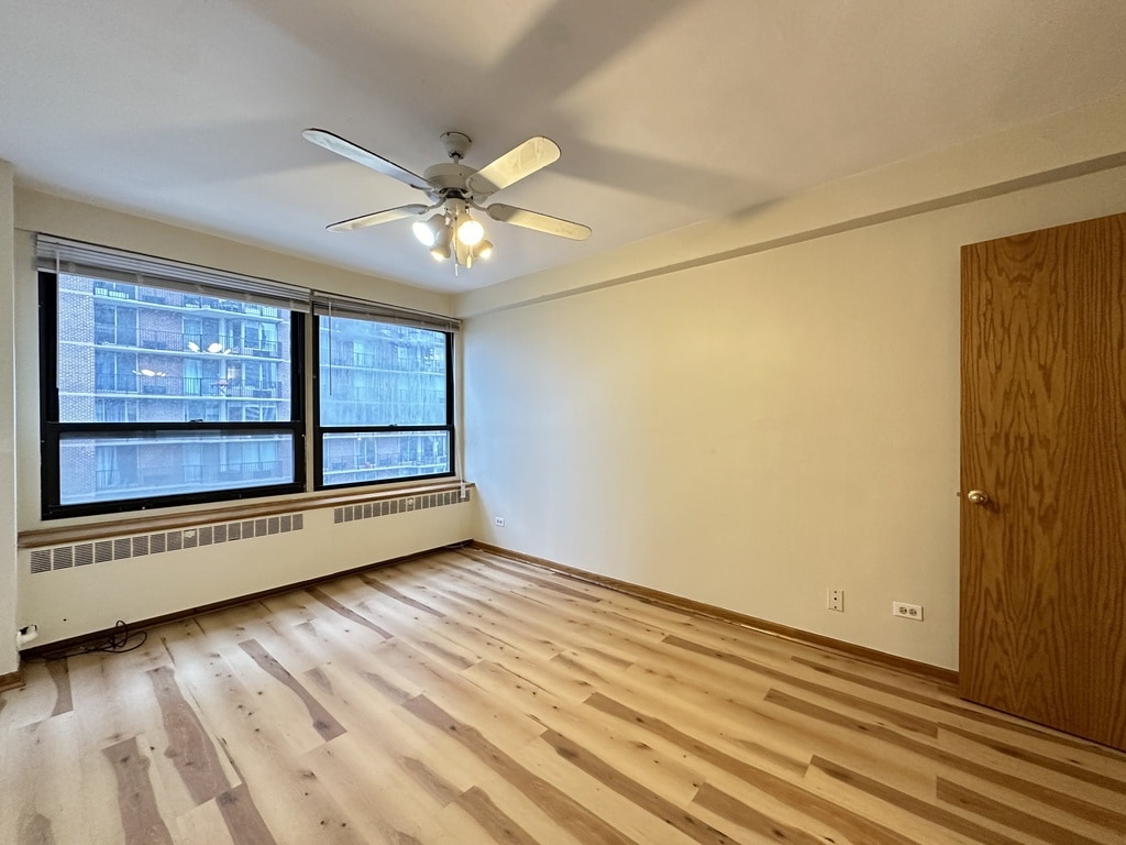 Building Photo - 4180 N Marine Dr