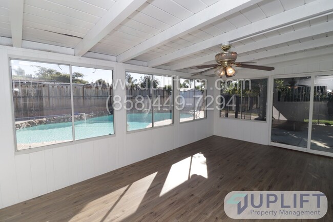 Building Photo - 4bed/2bath house with garage & POOL