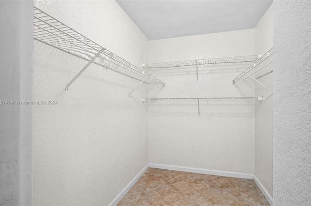 Building Photo - 2501 S Ocean Dr