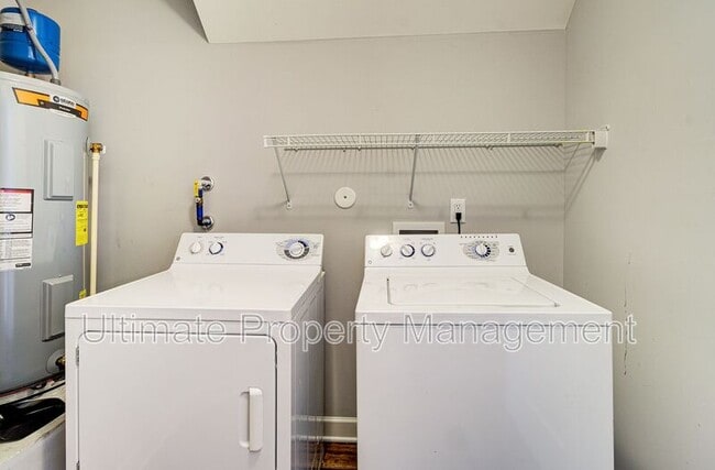 Building Photo - 1071 Bridgeport Way